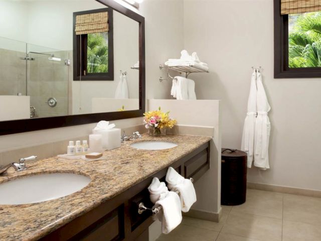 The Cliff Hotel Jamaica